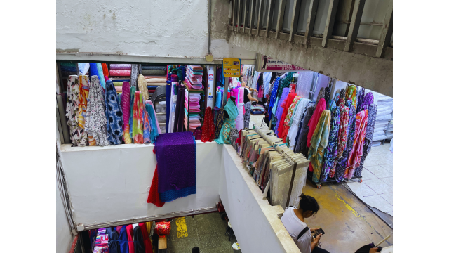 The Best Place To Go Fabric Shopping In Perú - Doors And Floors